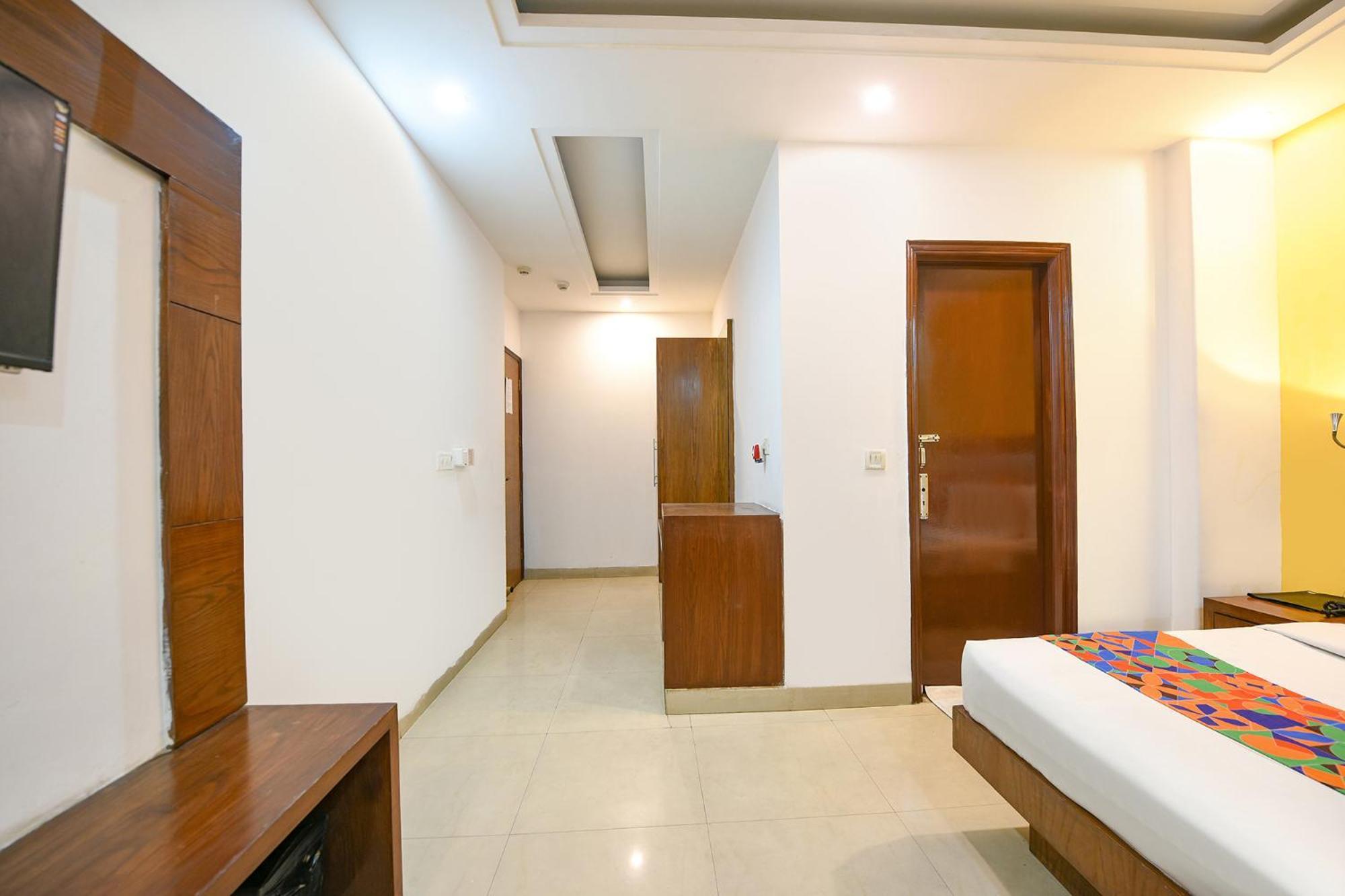 Fabhotel The Kings Plaza 新德里 外观 照片