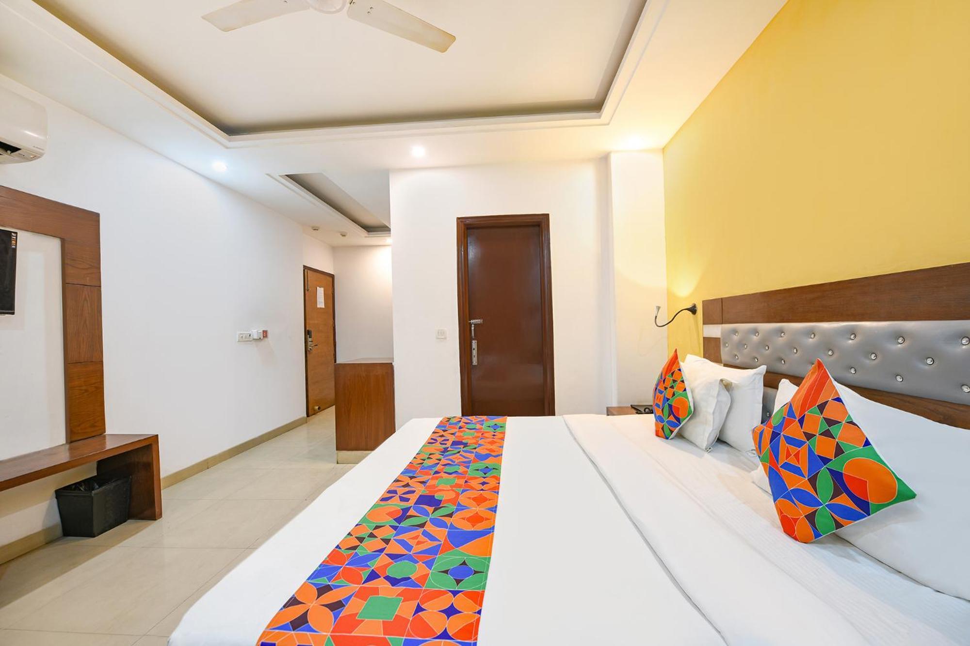 Fabhotel The Kings Plaza 新德里 外观 照片