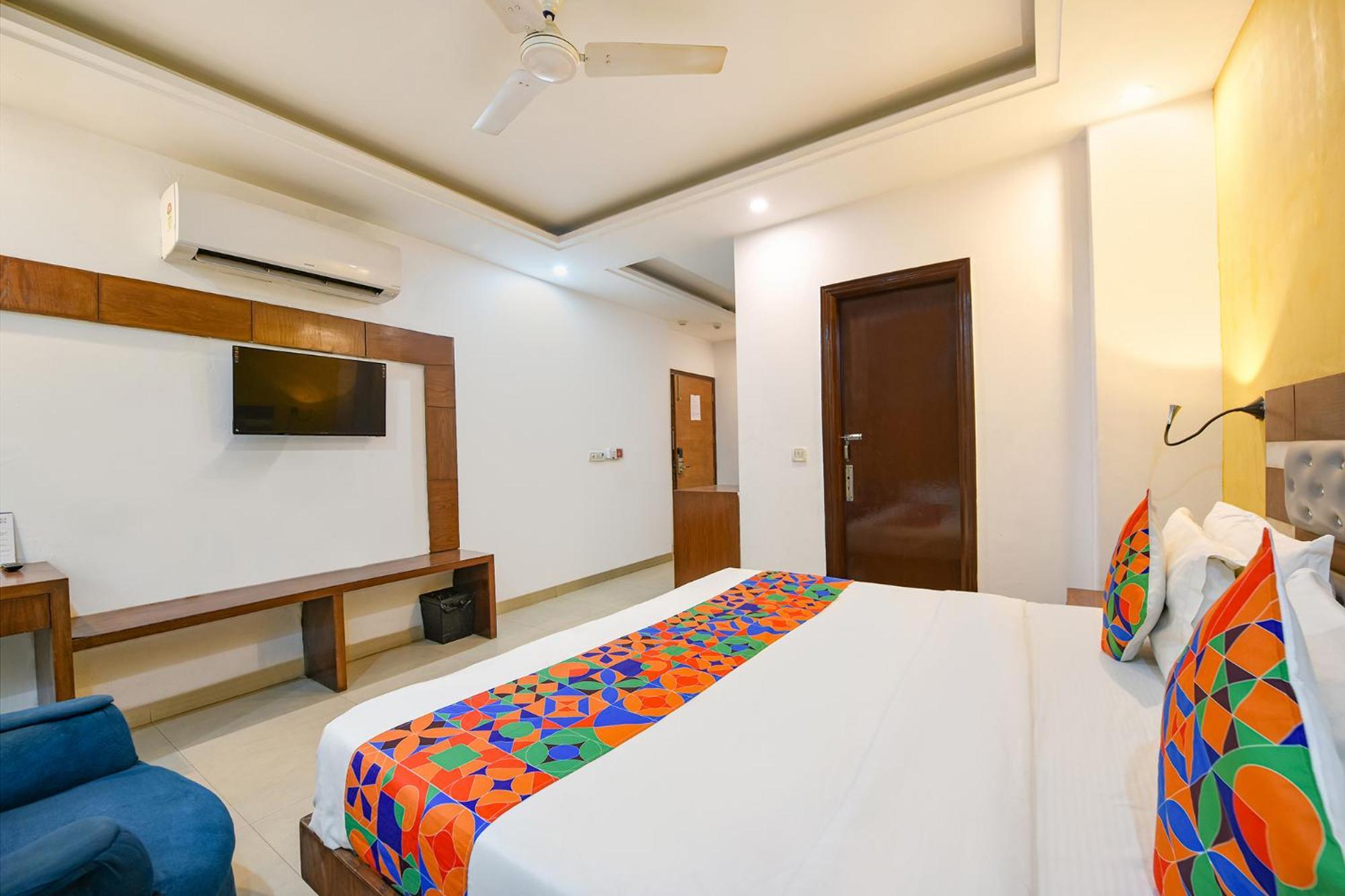 Fabhotel The Kings Plaza 新德里 外观 照片