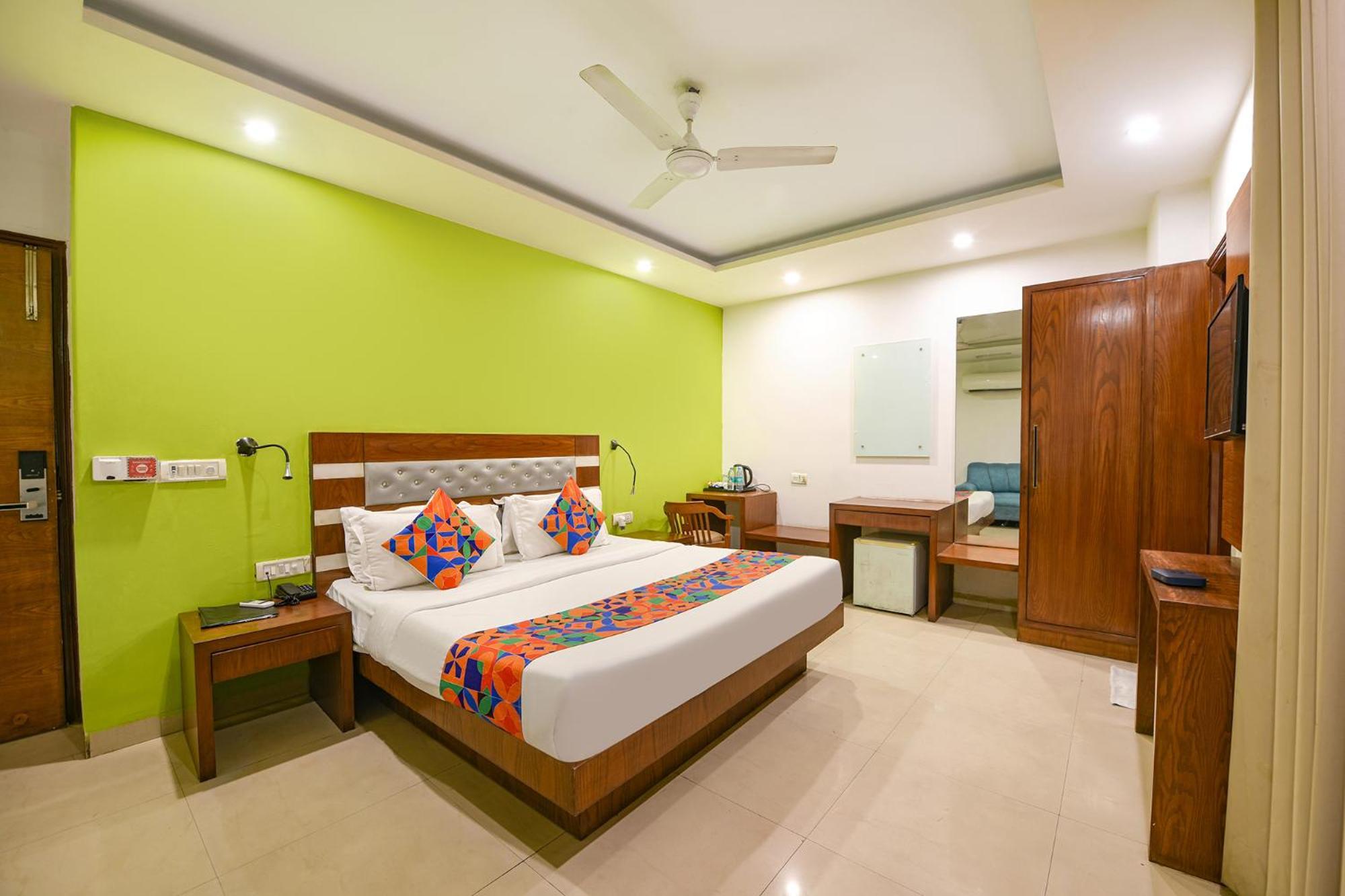 Fabhotel The Kings Plaza 新德里 外观 照片